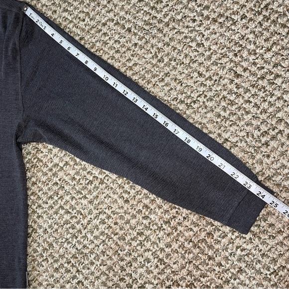 Wolverine Long Sleeve Lightweight Waffle Knit Thermal Hoodie - Gray - Picture 11 of 14